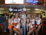 Hooters.jpg
